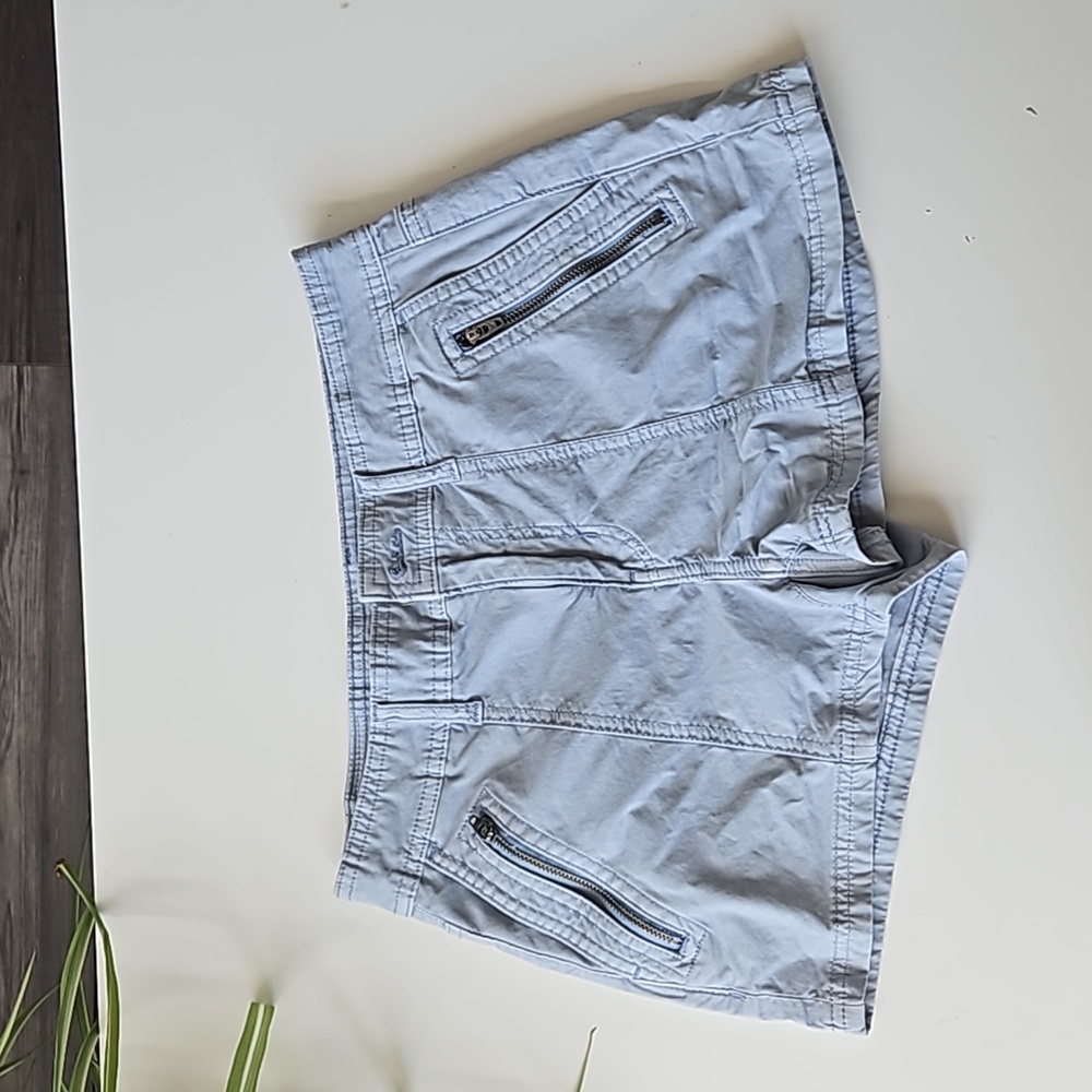 American Eagle Cargo Shorts with Zip pockets in Light Blue